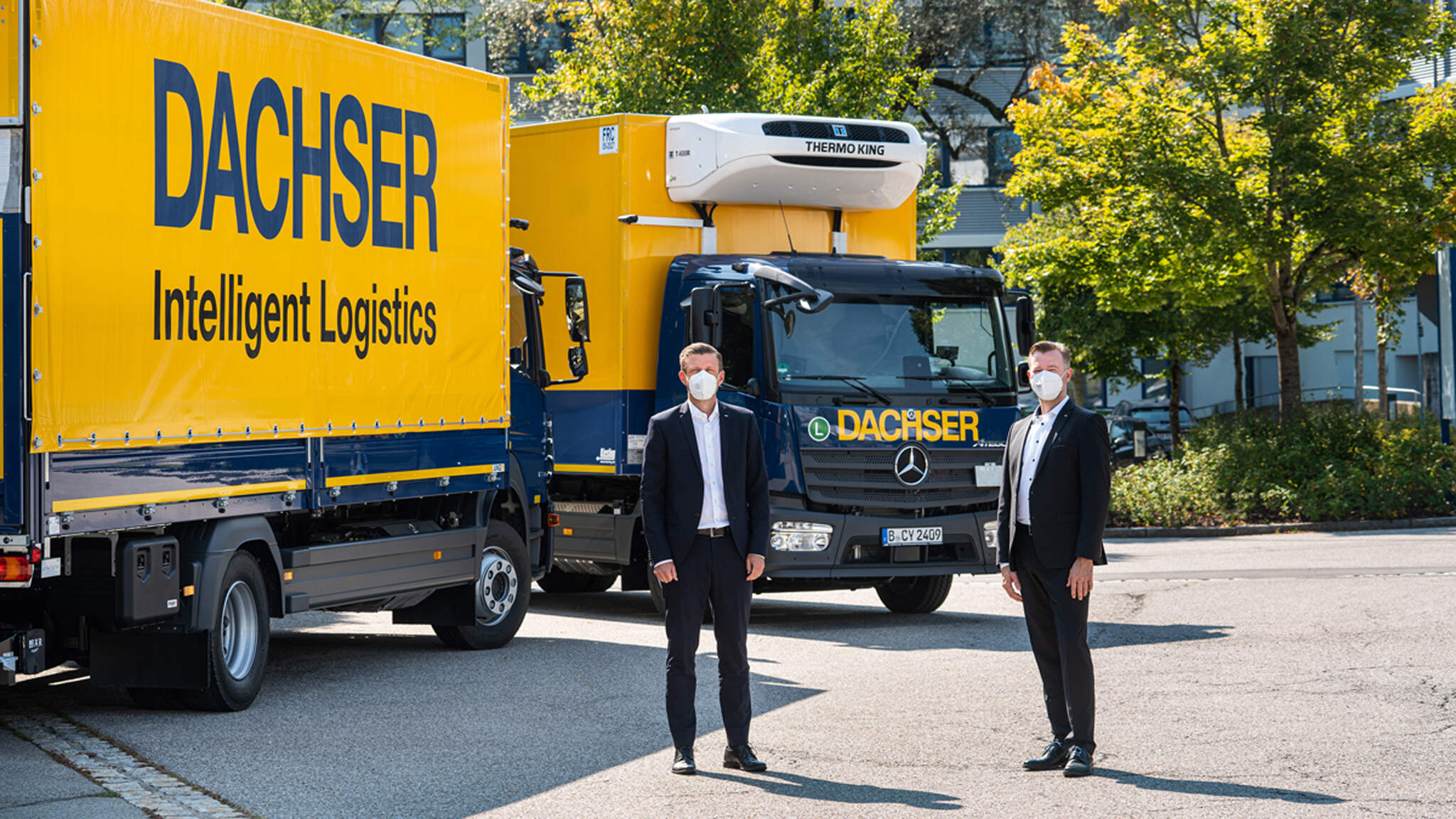 Alexander Tonn, COO Road Logistics Dachser  (izquierda) y Martin Kehnen, Director de CharterWay Alemania (derecha).