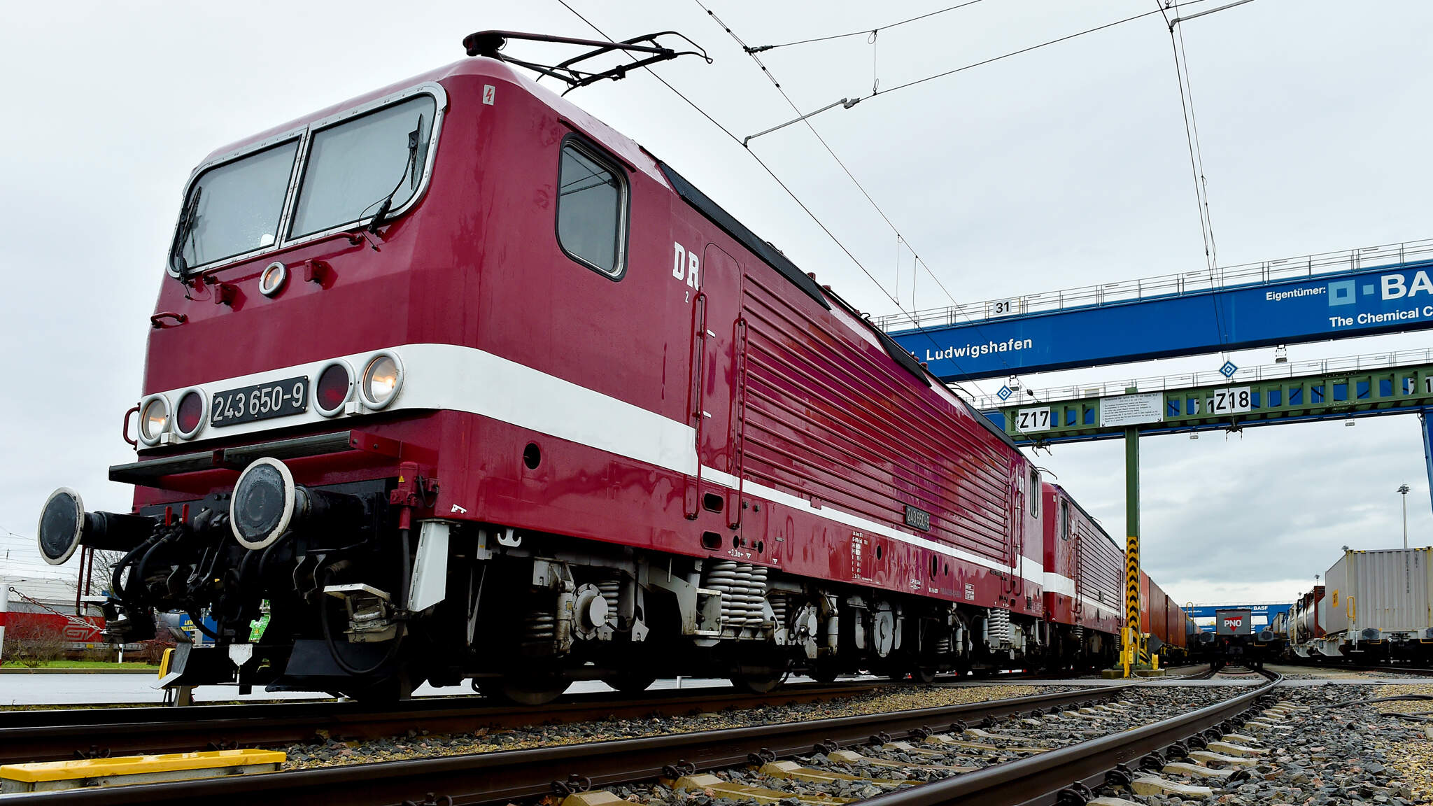 Tren de bloque a lo largo de la Nueva Ruta de la Seda